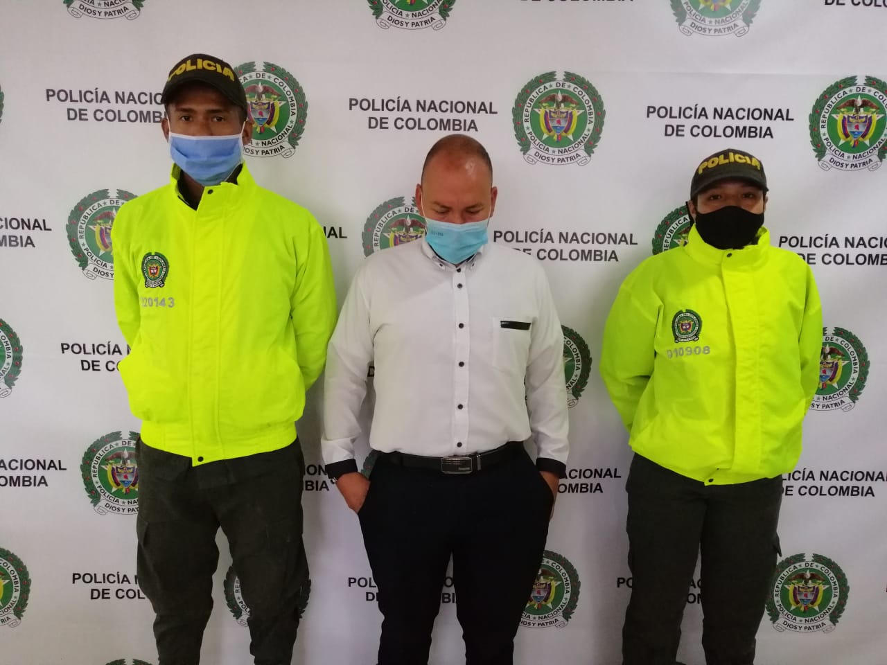 Capturado conductor de bus por acceso carnal abusivo a menor de 15 años