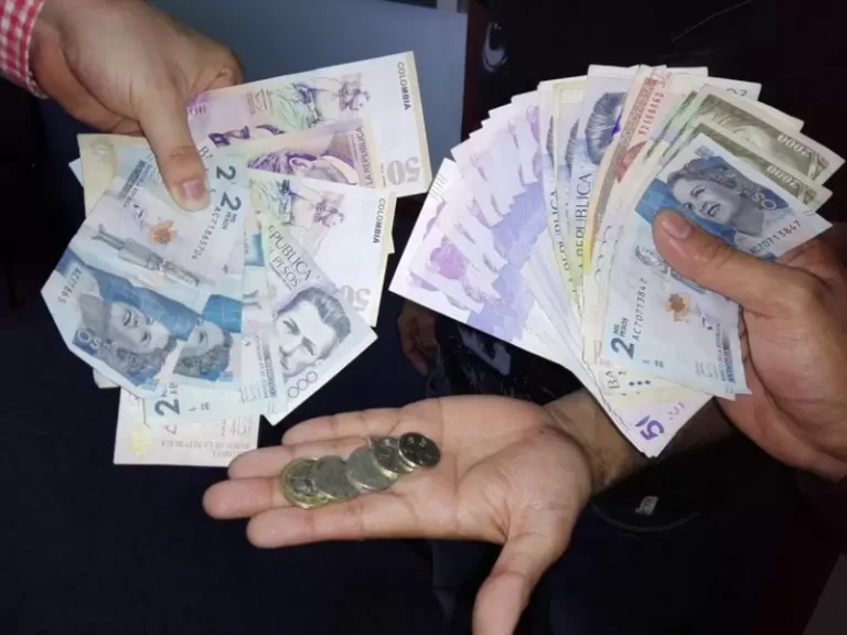 Salario mínimo en Colombia para 2023: así terminó la primera reunión para definir el aumento