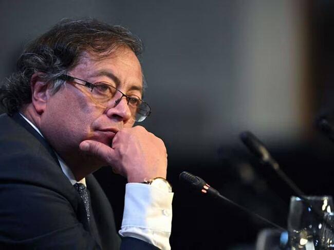 Reunión entre Petro y presidentes de altas cortes por diferencias con el fiscal será el martes Gustavo Petro. Foto: Luis Robayo / AFP via Getty Images / LUIS ROBAYO