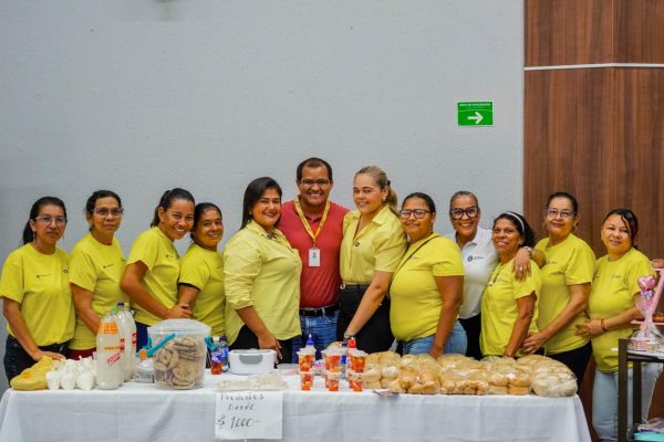 Mujeres cabezas de hogar, beneficiarias del programa “Renta Ciudadana” en el municipio de Soledad, participaron del primer “Mercado Local” que se desarrolló en el país, como actividad piloto para replicar en otras regiones de la nación.