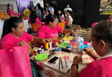 25 mujeres cabeza de familia de Soledad se capacitan en pintura en tela con apoyo del SENA