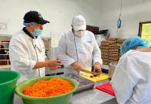 PAE de Soledad fortalece la preparación de alimentos con asesoría de un chef profesional